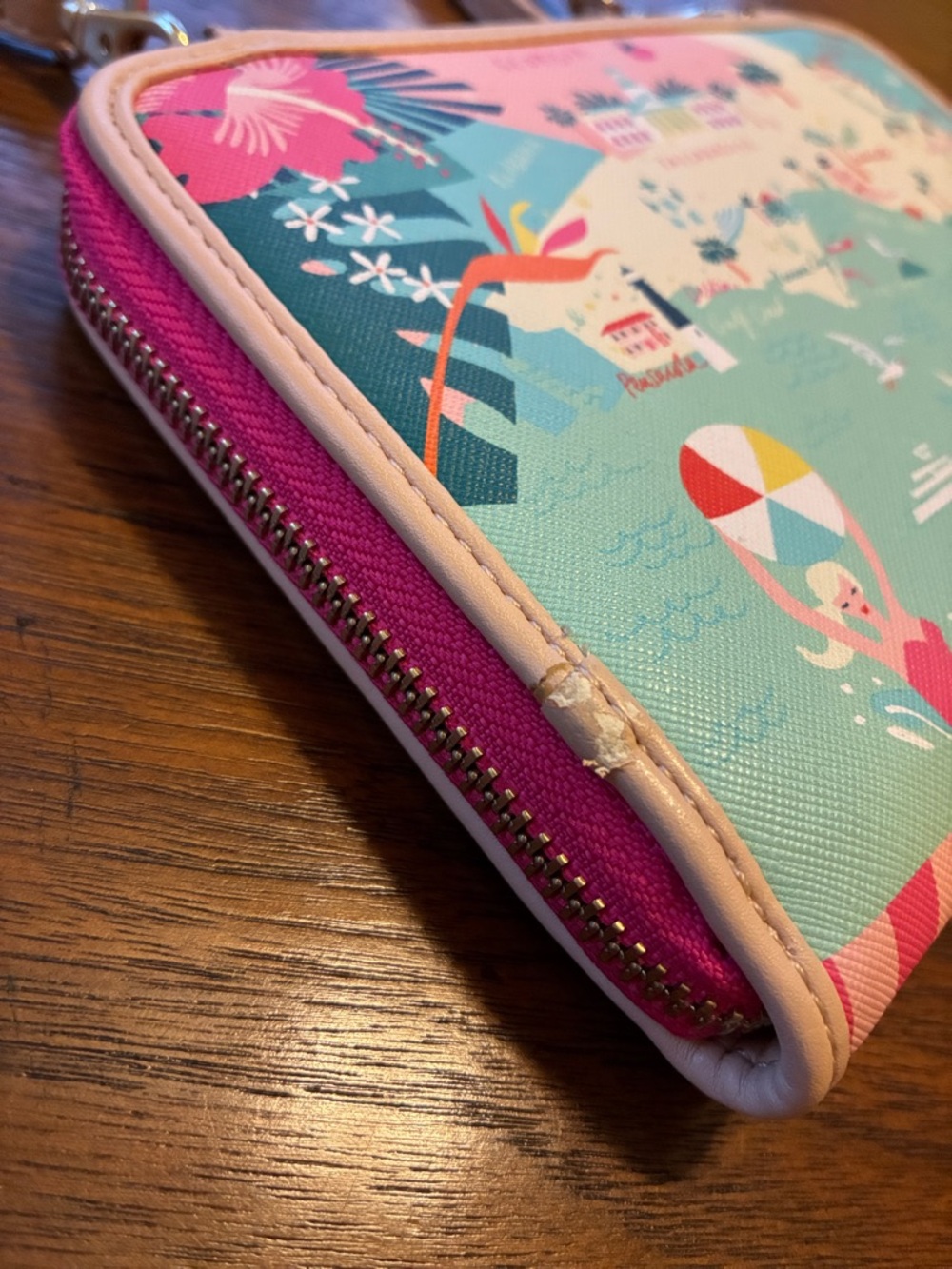 Spartina 449 Florida Map All-in-One Phone Crossbody - Picture 3 of 10